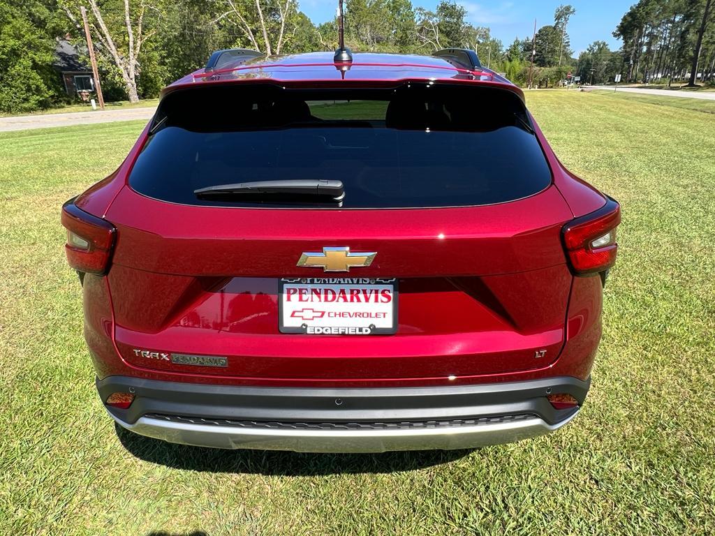 new 2025 Chevrolet Trax car, priced at $25,525