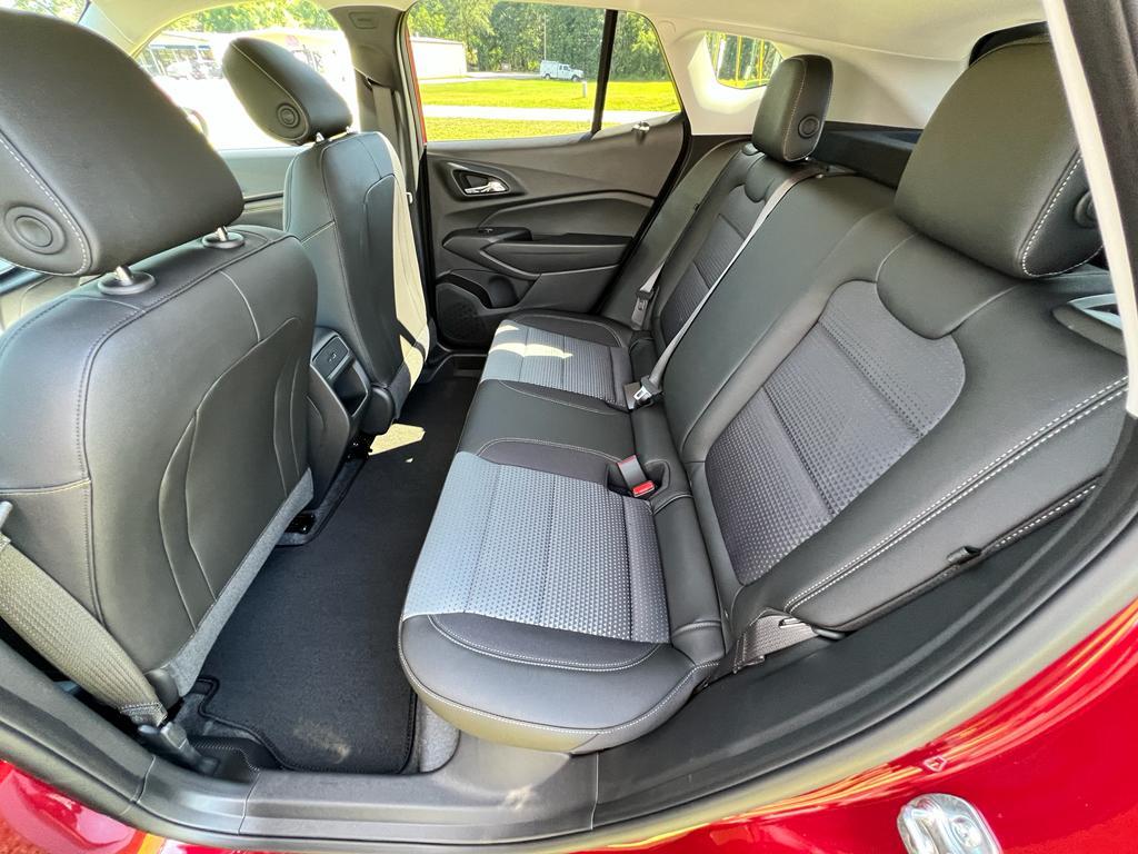 new 2025 Chevrolet Trax car, priced at $25,525