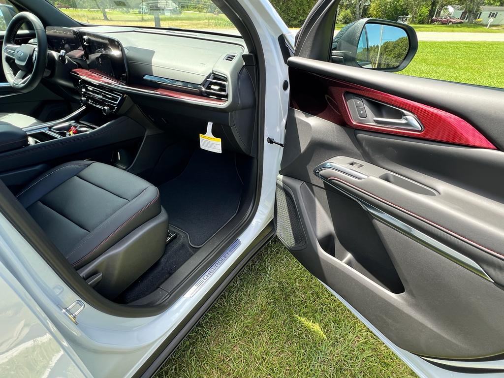 new 2026 Chevrolet Traverse car, priced at $53,055