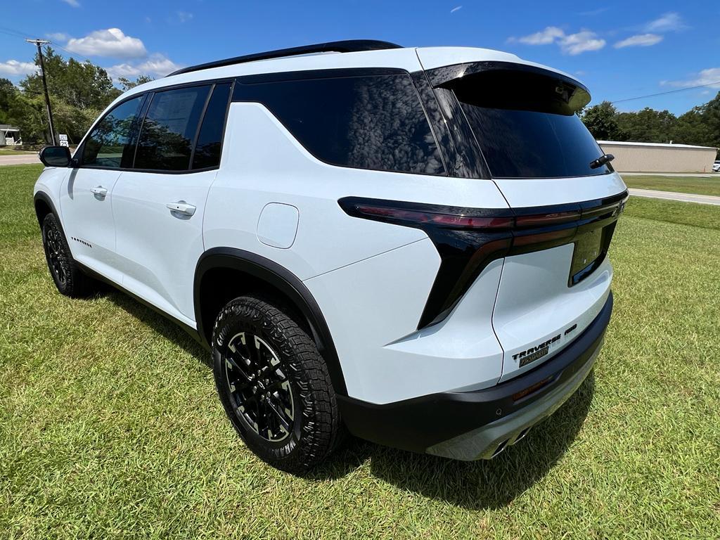 new 2026 Chevrolet Traverse car, priced at $53,055