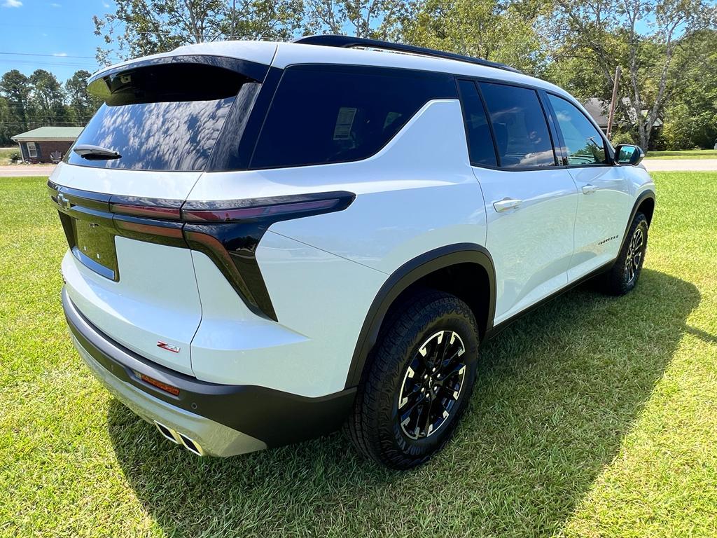 new 2026 Chevrolet Traverse car, priced at $53,055
