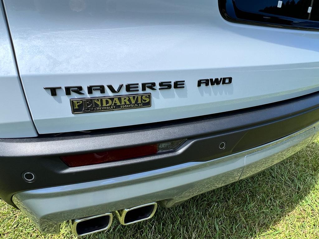 new 2026 Chevrolet Traverse car, priced at $53,055