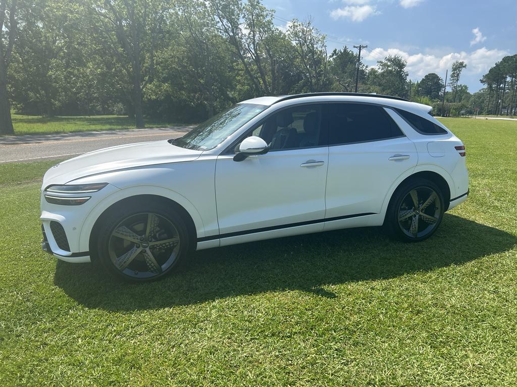 used 2022 Genesis GV70 car, priced at $34,335
