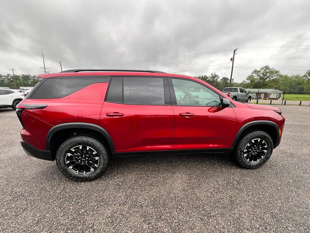 new 2025 Chevrolet Traverse car, priced at $50,330