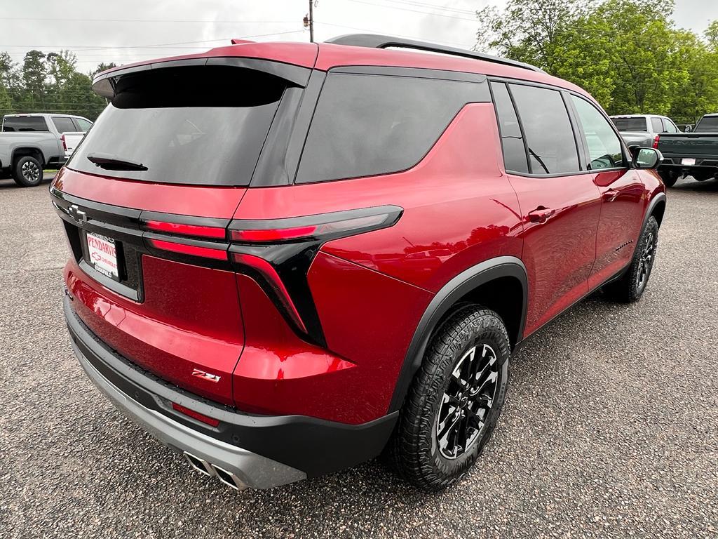 new 2025 Chevrolet Traverse car, priced at $50,330