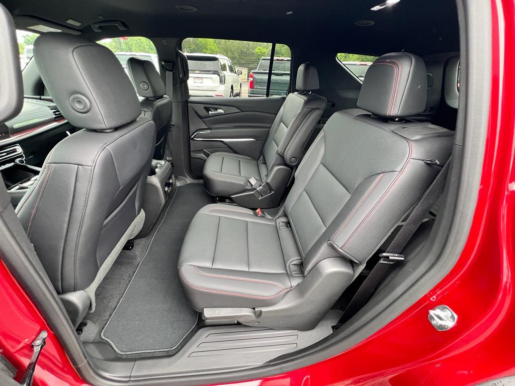 new 2025 Chevrolet Traverse car, priced at $50,330