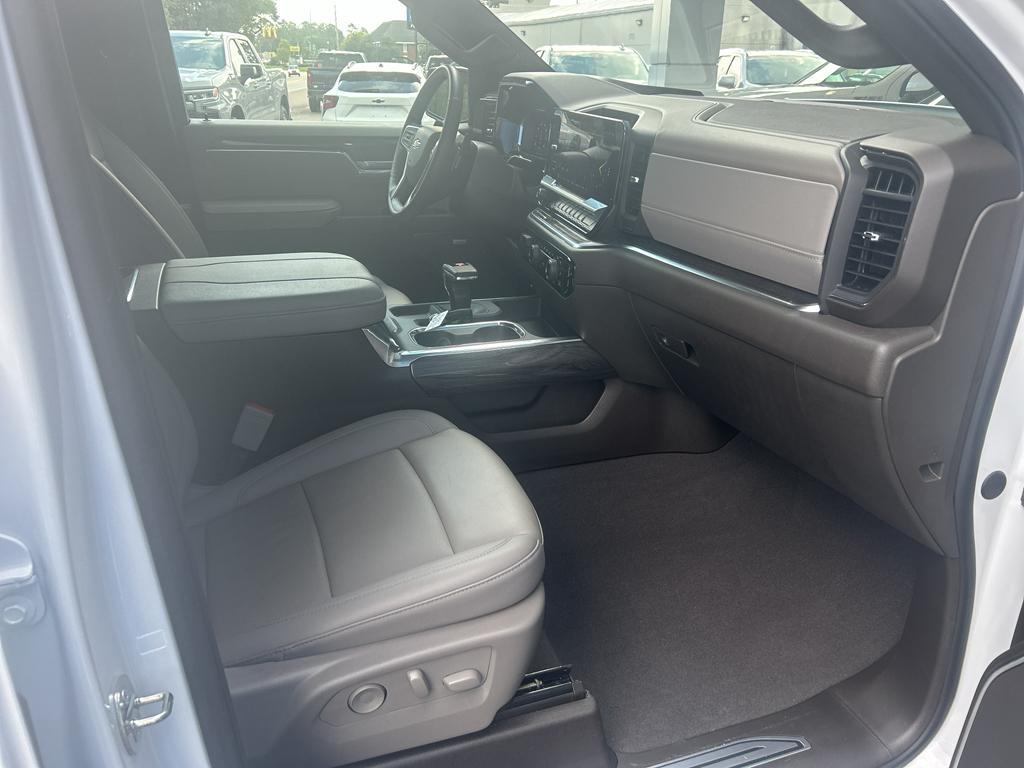 used 2024 Chevrolet Silverado 1500 car, priced at $52,520