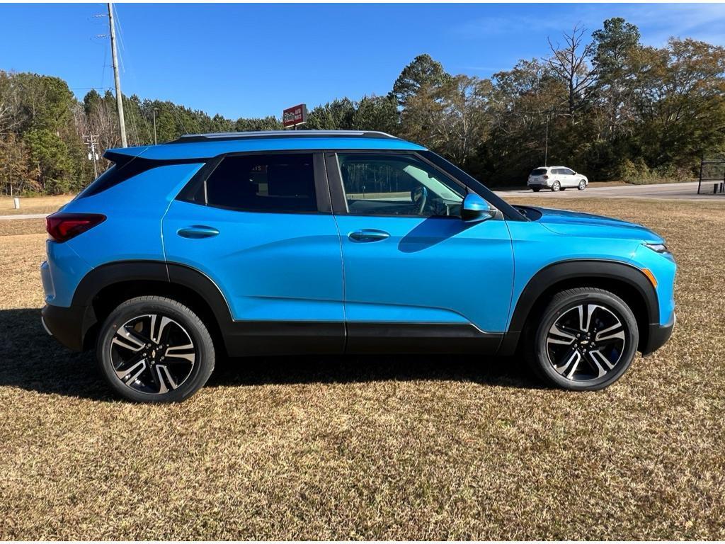 new 2025 Chevrolet TrailBlazer car, priced at $26,920