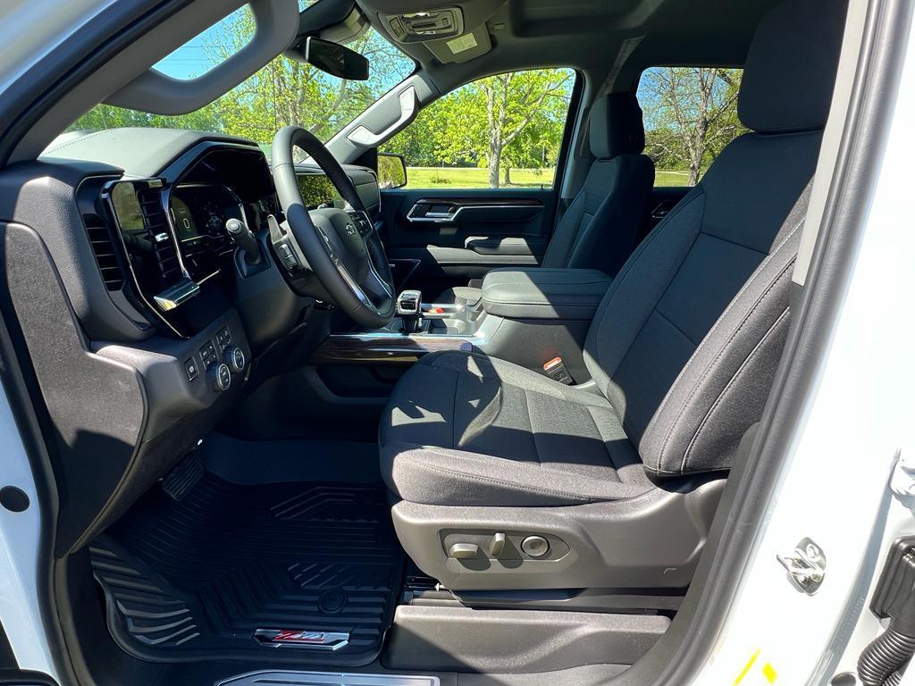 new 2025 Chevrolet Silverado 1500 car, priced at $60,265