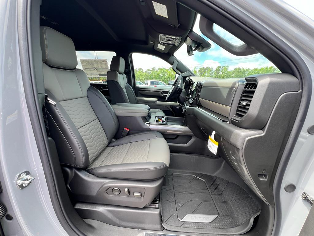 new 2025 Chevrolet Silverado 2500 car, priced at $86,050