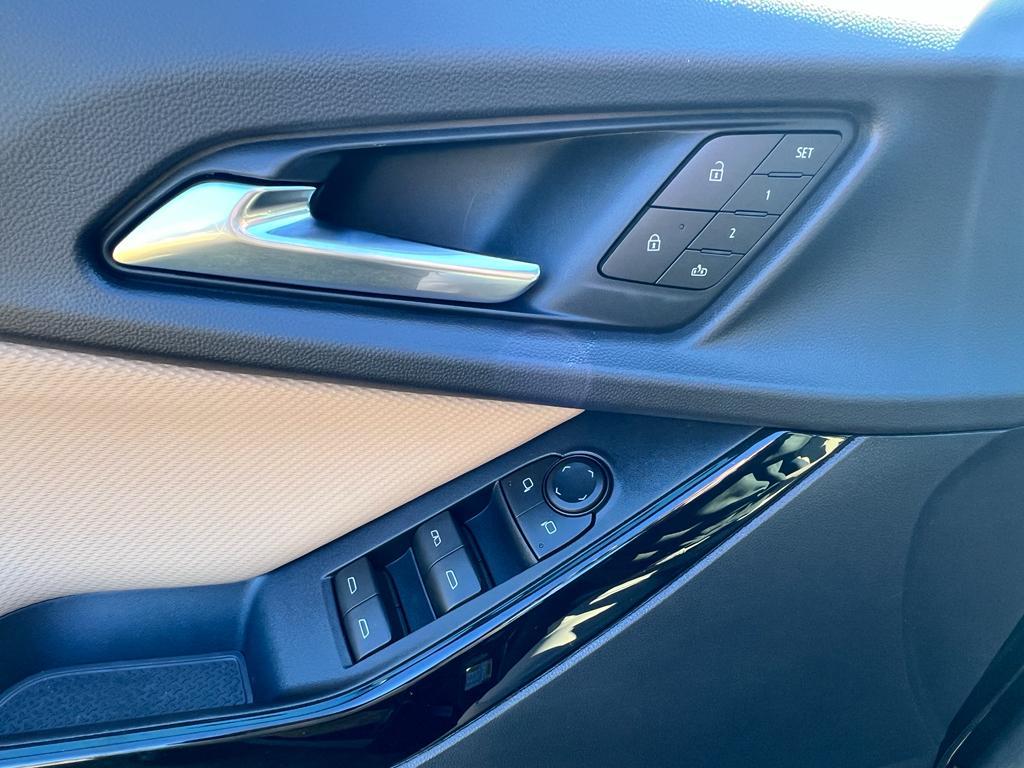 new 2026 Chevrolet Equinox car, priced at $36,730