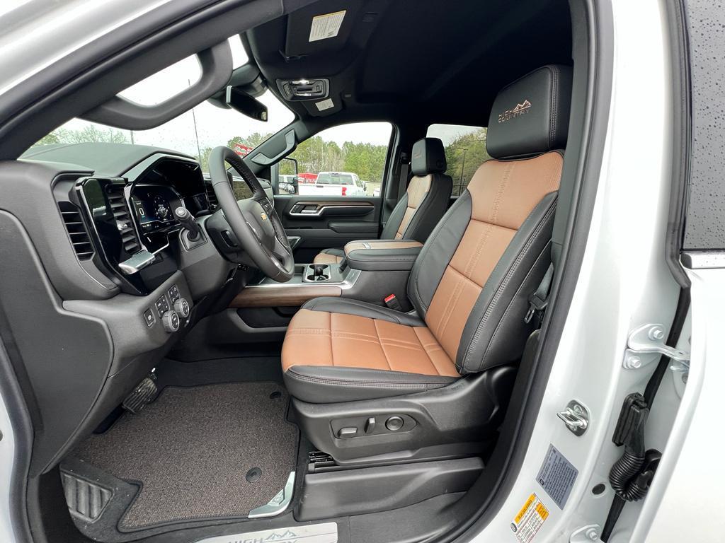 new 2025 Chevrolet Silverado 2500 car, priced at $85,960