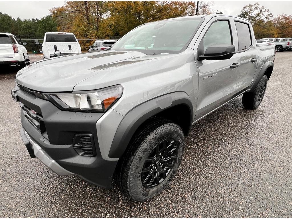 new 2024 Chevrolet Colorado car, priced at $40,925