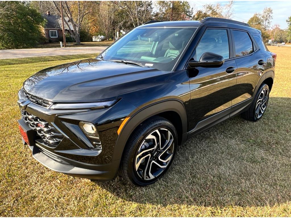 new 2025 Chevrolet TrailBlazer car, priced at $29,430