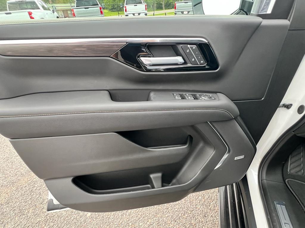 new 2025 Chevrolet Tahoe car