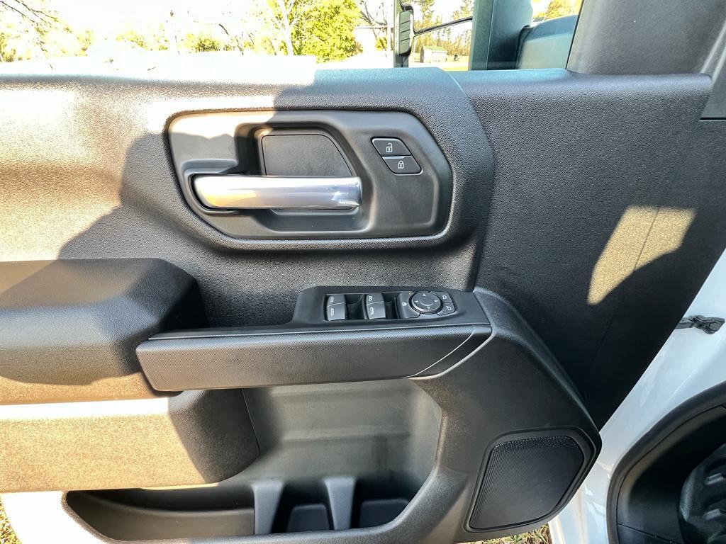 new 2025 Chevrolet Silverado 2500 car, priced at $48,025