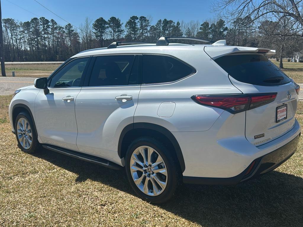 used 2023 Toyota Highlander car, priced at $42,335