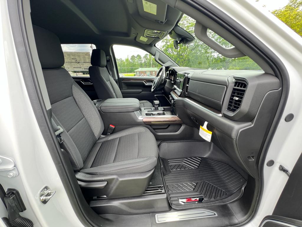 new 2025 Chevrolet Silverado 1500 car, priced at $57,610