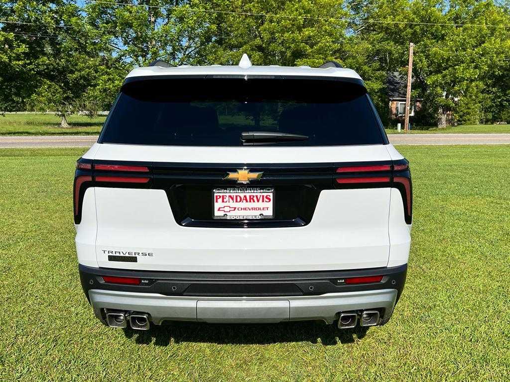 new 2025 Chevrolet Traverse car, priced at $42,235
