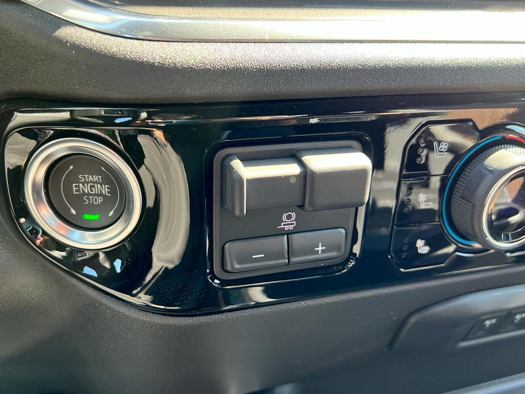 new 2025 Chevrolet Silverado 2500 car, priced at $85,960