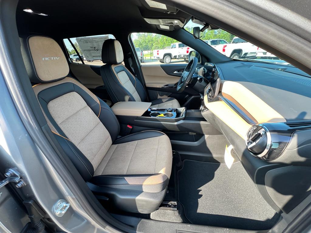 new 2026 Chevrolet Equinox car, priced at $34,435