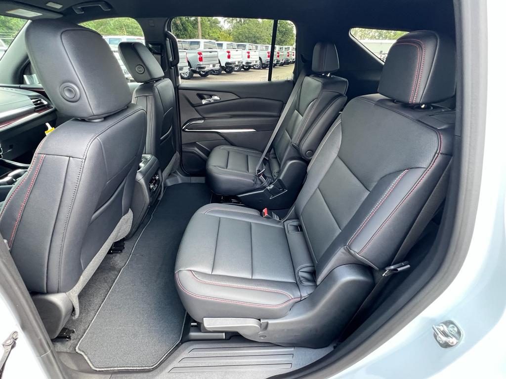 new 2026 Chevrolet Traverse car, priced at $53,055