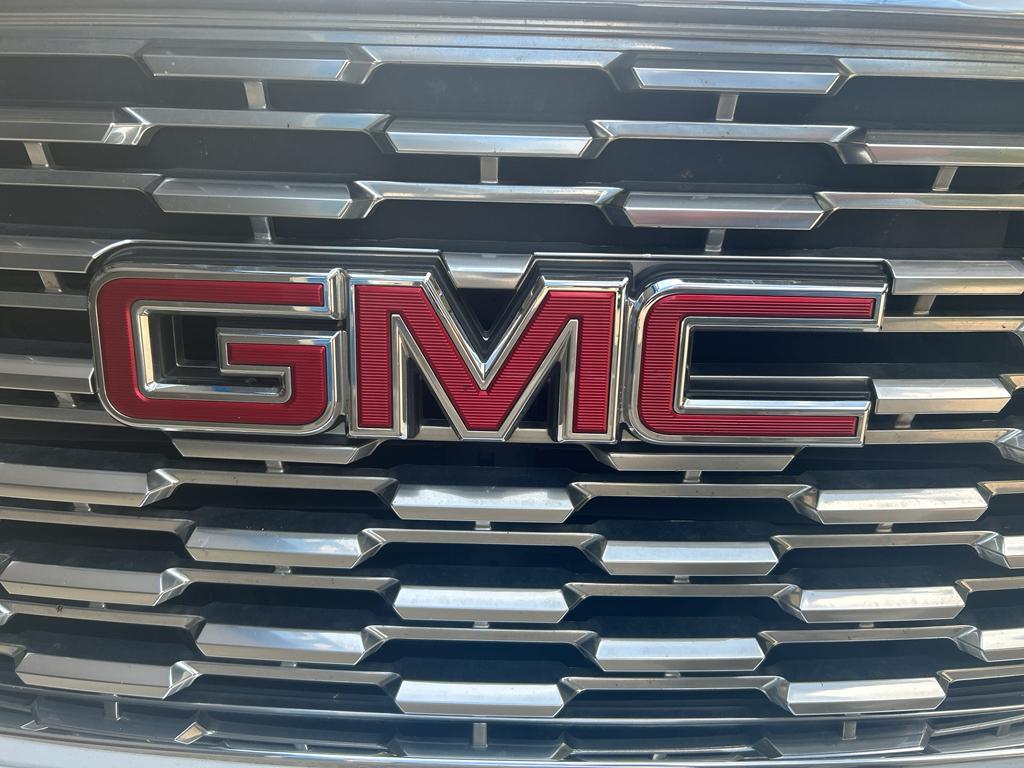 used 2018 GMC Yukon car, priced at $30,785