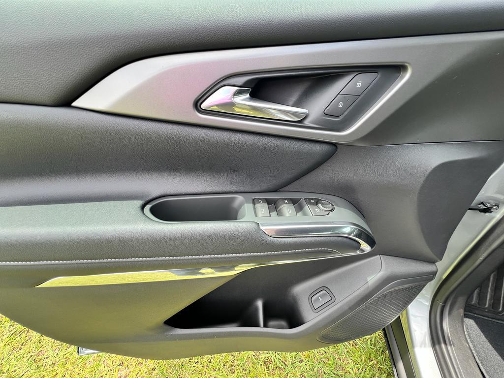new 2025 Chevrolet Traverse car, priced at $42,735