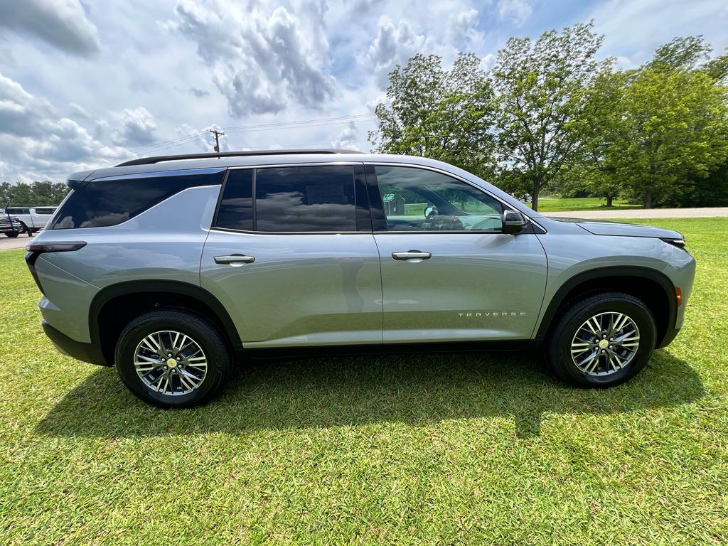 new 2025 Chevrolet Traverse car, priced at $42,735