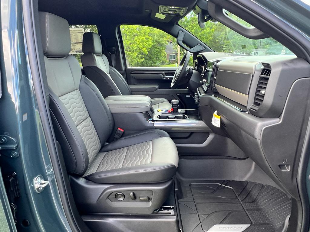 new 2025 Chevrolet Silverado 1500 car, priced at $70,075
