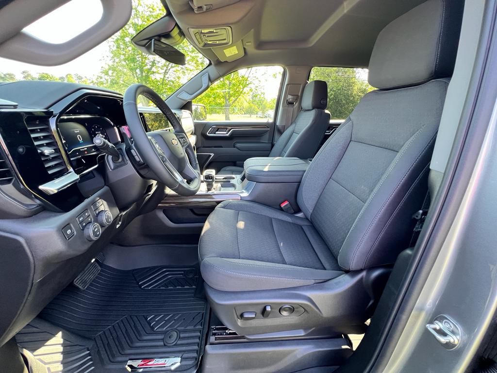 new 2025 Chevrolet Silverado 1500 car, priced at $57,710