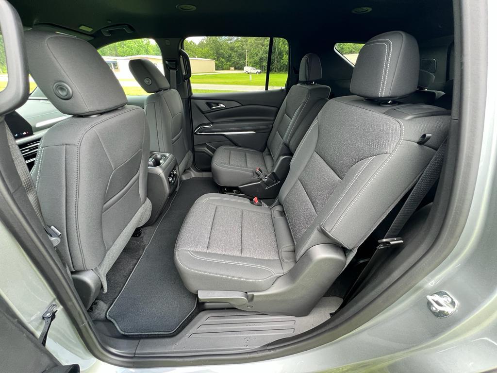 new 2025 Chevrolet Traverse car, priced at $42,735