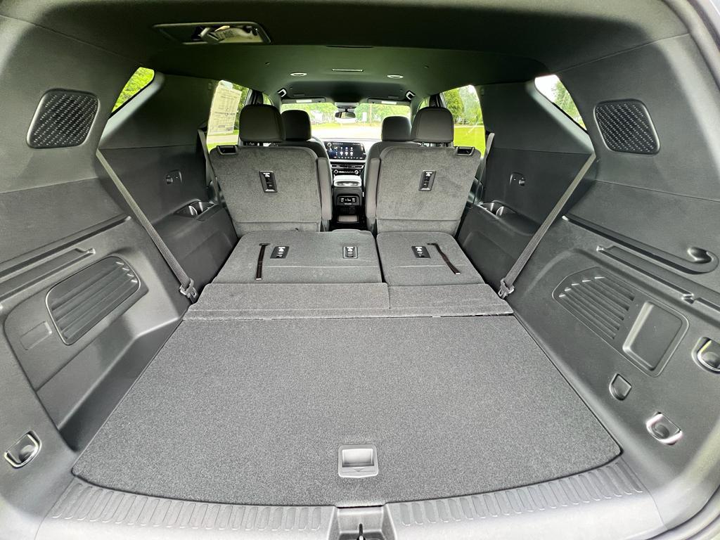 new 2025 Chevrolet Traverse car, priced at $42,735