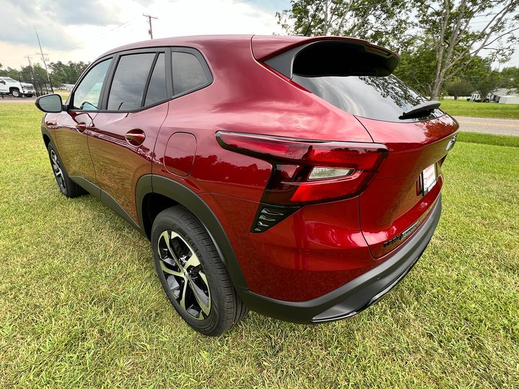 new 2025 Chevrolet Trax car, priced at $24,330