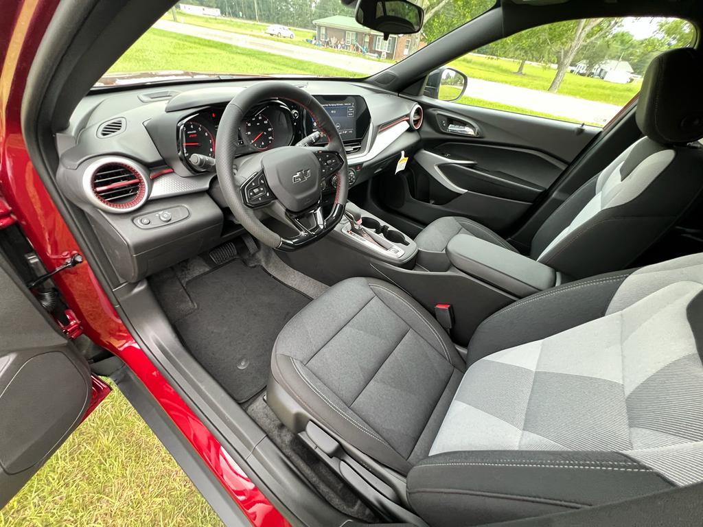 new 2025 Chevrolet Trax car, priced at $24,330
