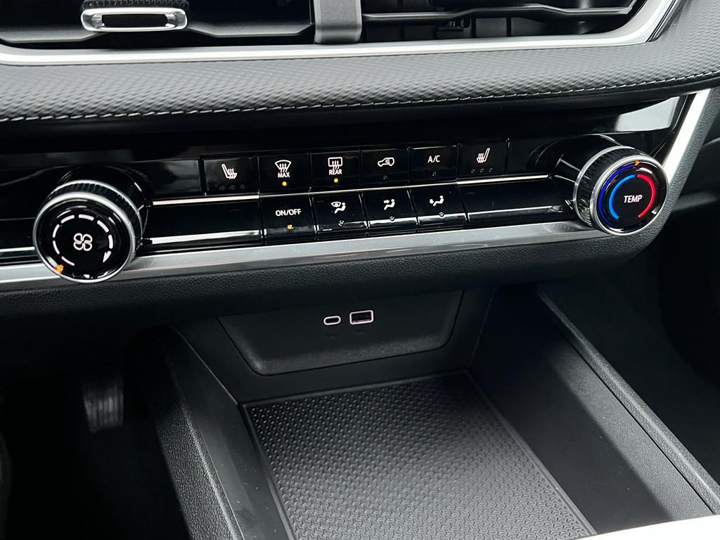 new 2026 Chevrolet Equinox car, priced at $29,935