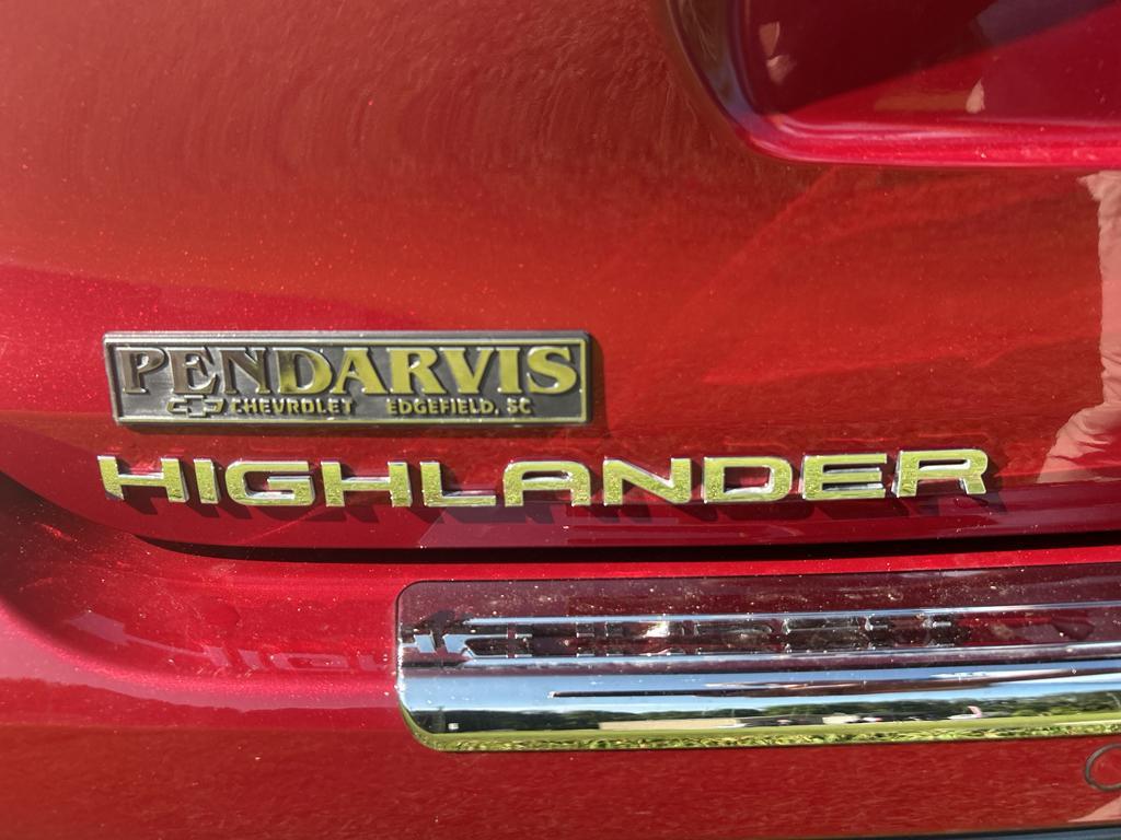 used 2022 Toyota Highlander car, priced at $39,875
