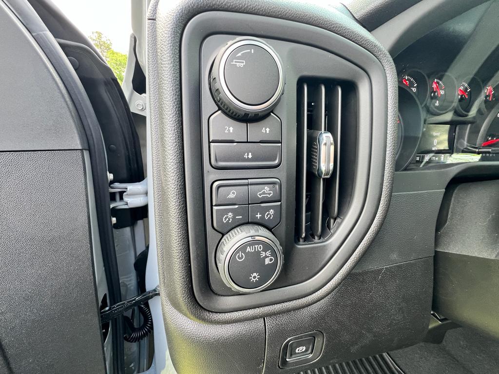 new 2025 Chevrolet Silverado 2500 car, priced at $67,895