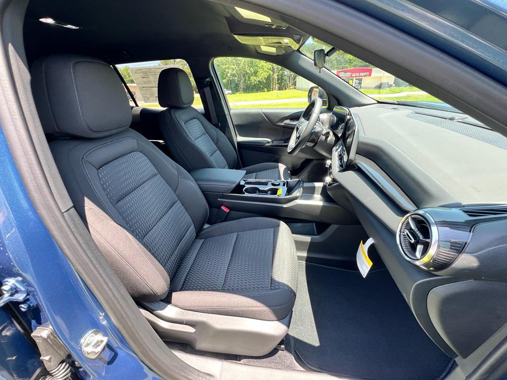 new 2026 Chevrolet Equinox car, priced at $30,035