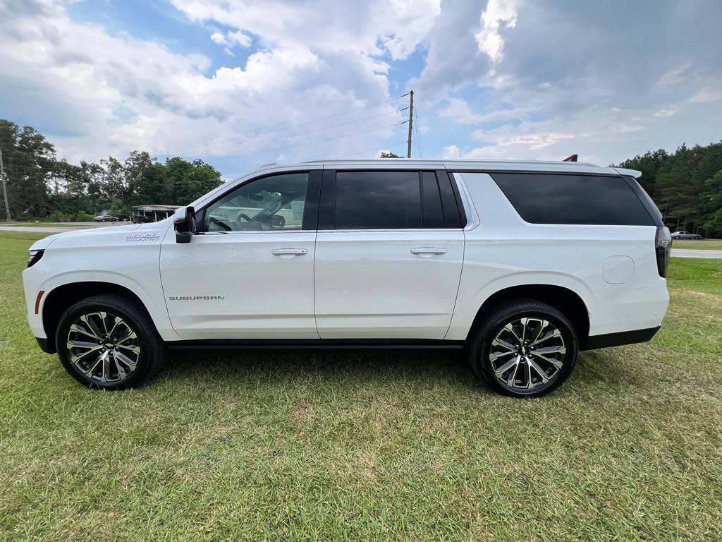 new 2025 Chevrolet Suburban car, priced at $90,675