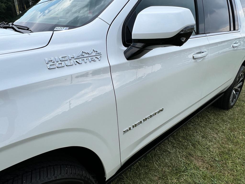 new 2025 Chevrolet Suburban car, priced at $90,675