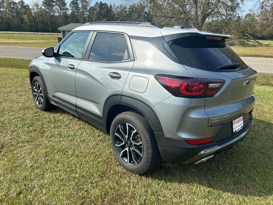 used 2024 Chevrolet TrailBlazer car, priced at $29,560