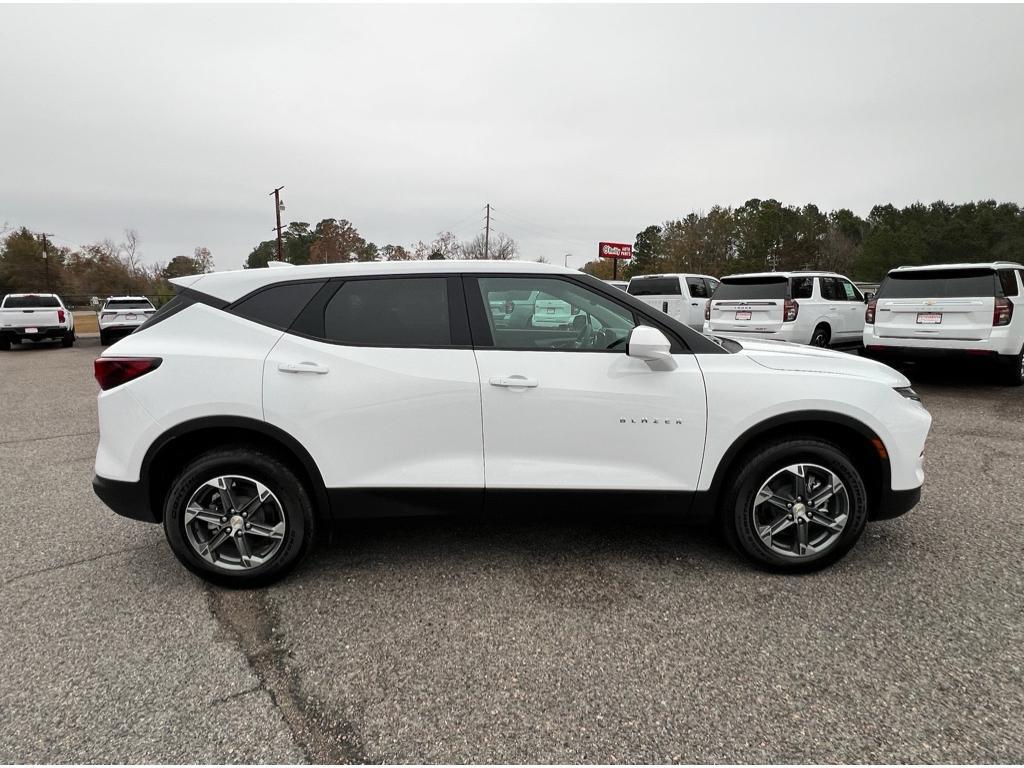 new 2025 Chevrolet Blazer car, priced at $36,525