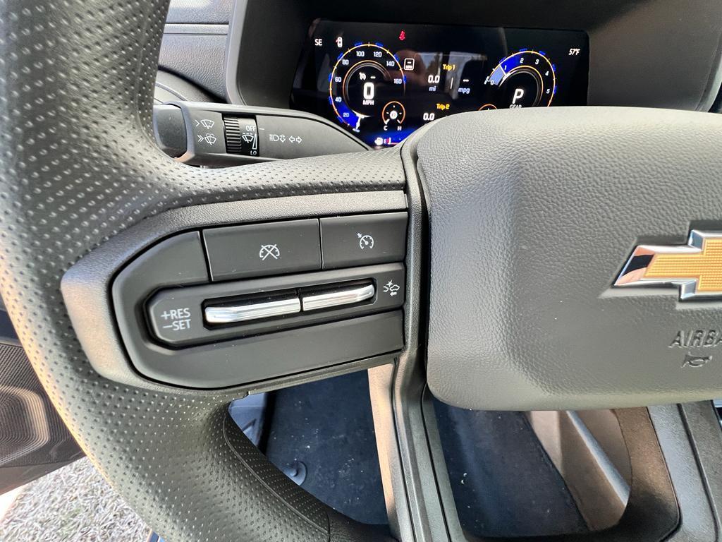 new 2025 Chevrolet Colorado car, priced at $33,535