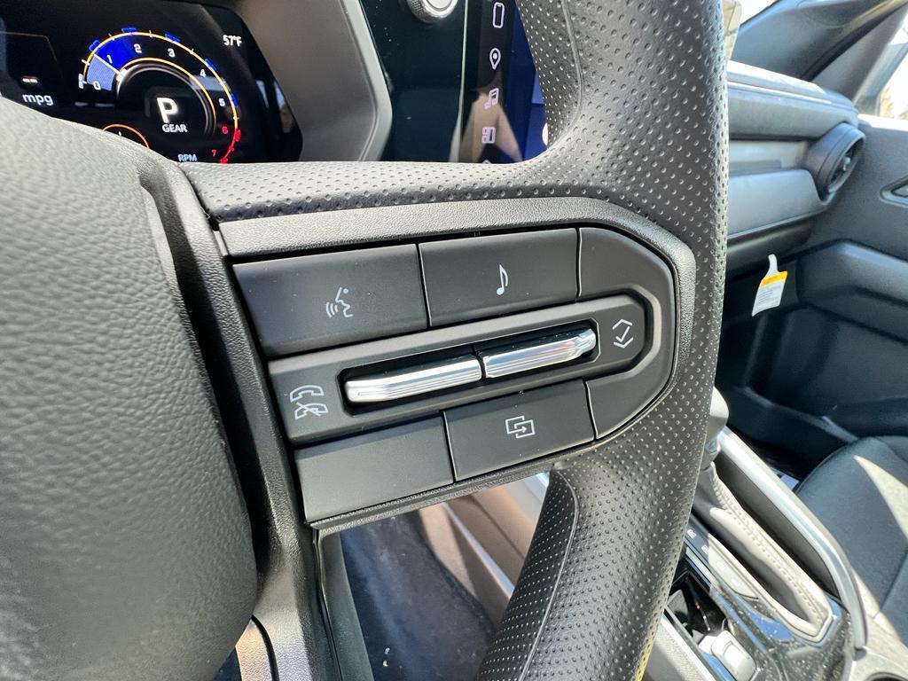 new 2025 Chevrolet Colorado car, priced at $33,535