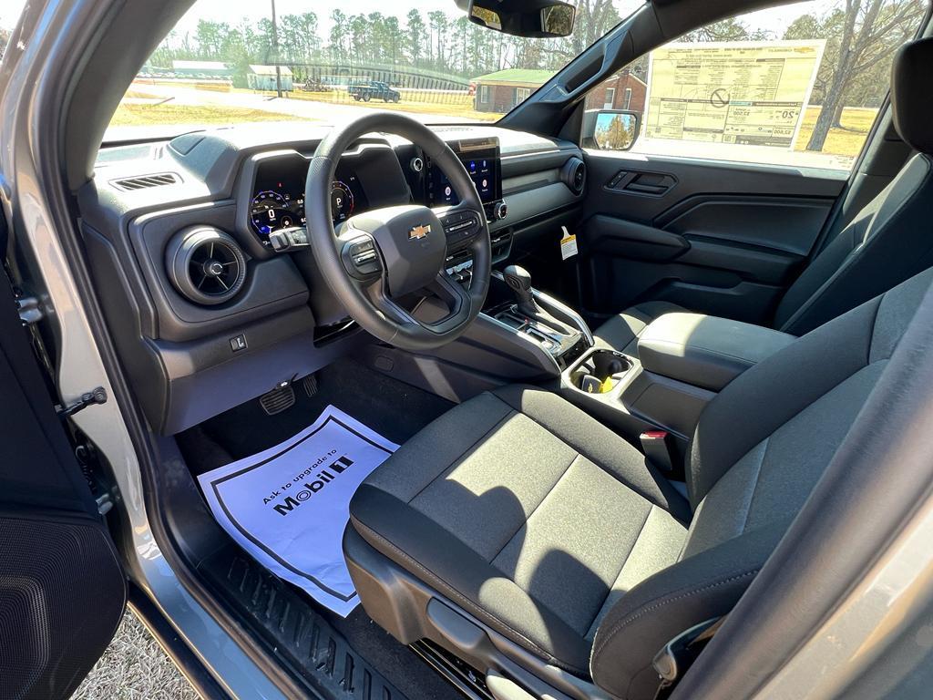 new 2025 Chevrolet Colorado car, priced at $33,535