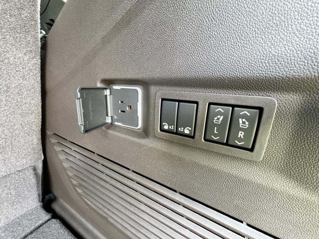 new 2025 Chevrolet Tahoe car