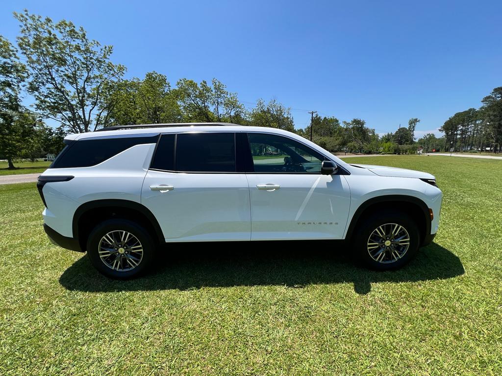 new 2025 Chevrolet Traverse car, priced at $42,735