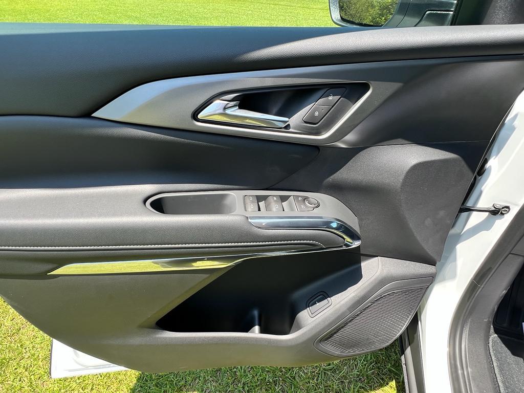 new 2025 Chevrolet Traverse car, priced at $42,735