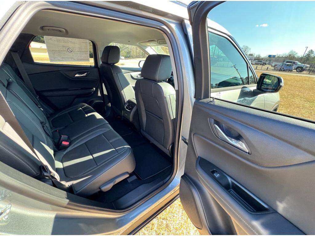 new 2025 Chevrolet Blazer car, priced at $40,235